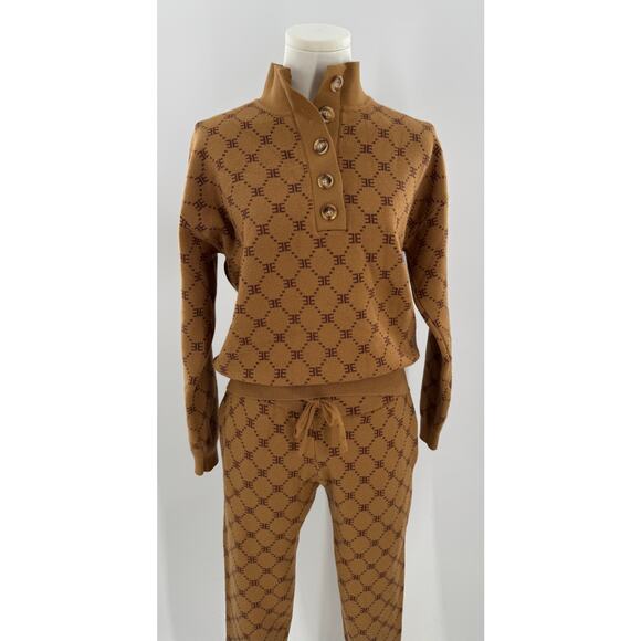 EllandEmm 2 pc Preppy Monogram Camel Brown Knit Pullover Joggers Sweatsuit S XS - Picture 2 of 13